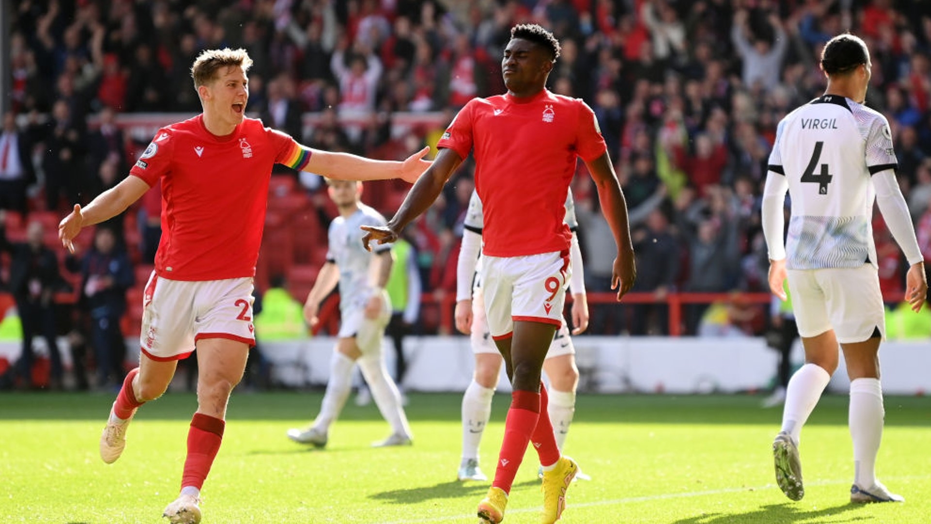 在场上的表 在场上的表